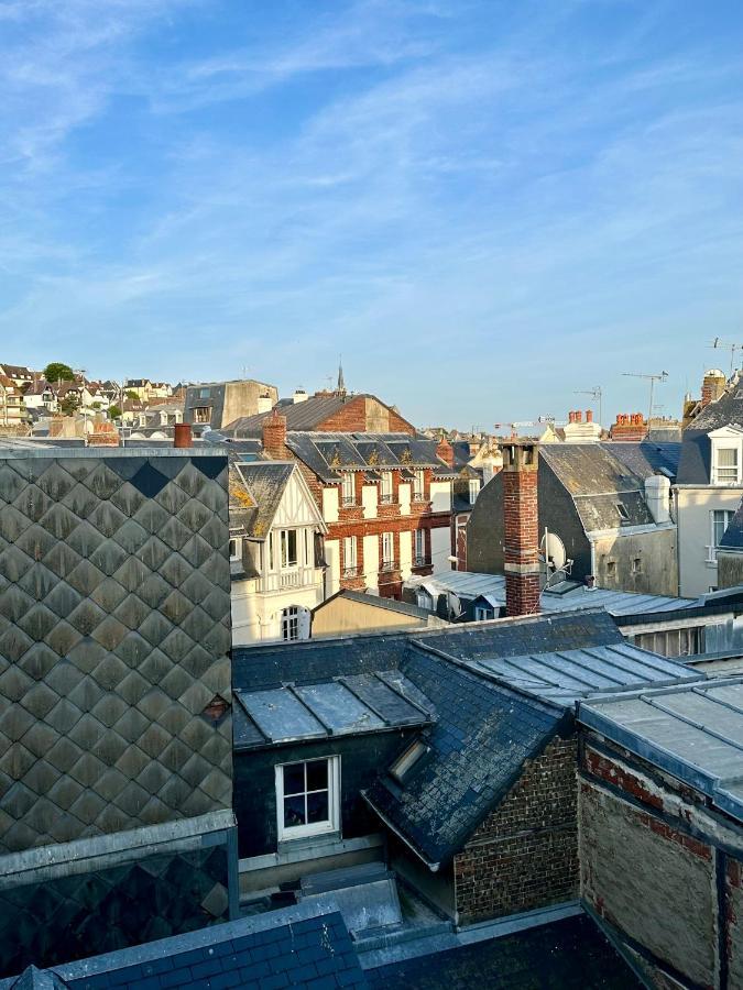 Studio Hissez Haut - Idealement Place, Plage, Restaurants, Commerces Trouville-sur-Mer Esterno foto